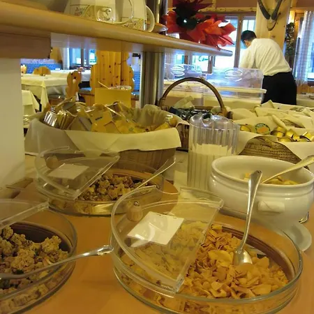 Park Hotel 2*